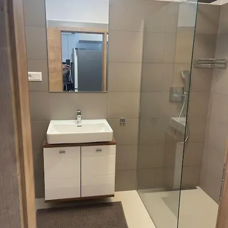 Novy, Moderny, Unikatny Byt V Ba Janíkov